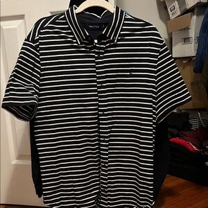 Nautica Men's Navy and White Striped Shirt